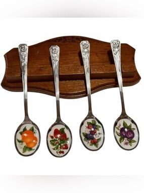 Collectible Avon 1981 Spoons Fruit Jelly Stainless Steel Porcelain Enamel Set.